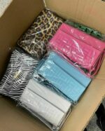 Woman bags & purse pallets - Image 3