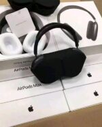 Apple AirPods Max pallet - Image 11