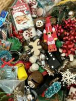 Christmas Deco Liquidation Pallet - Image 3