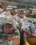 Christmas Deco Liquidation Pallet - Image 7